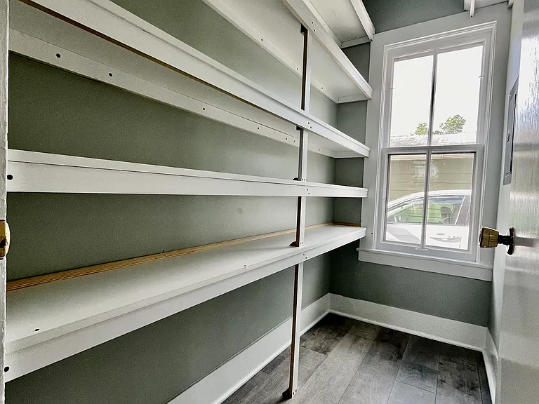 117 W Hemlock St — Photo 5
