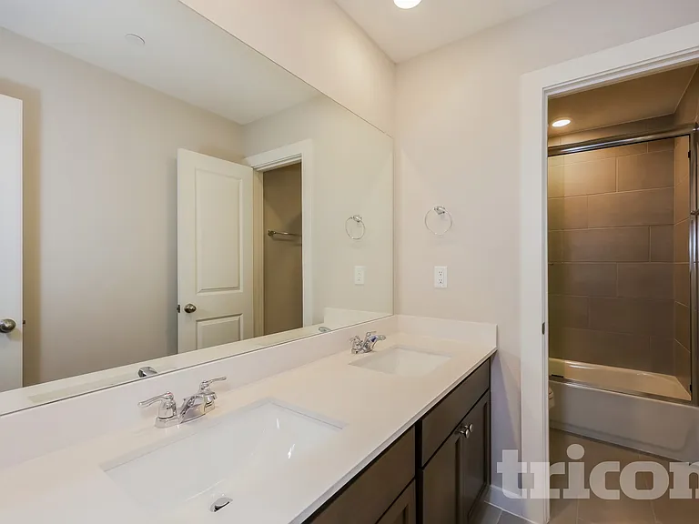 102 Rutland Ct — Photo 11