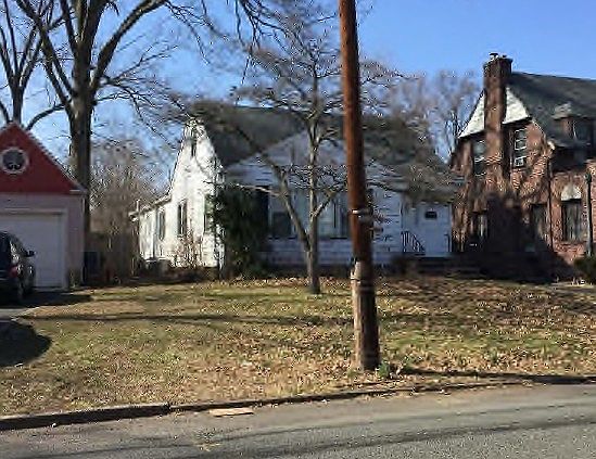 2nd image of 231 Brook Ave