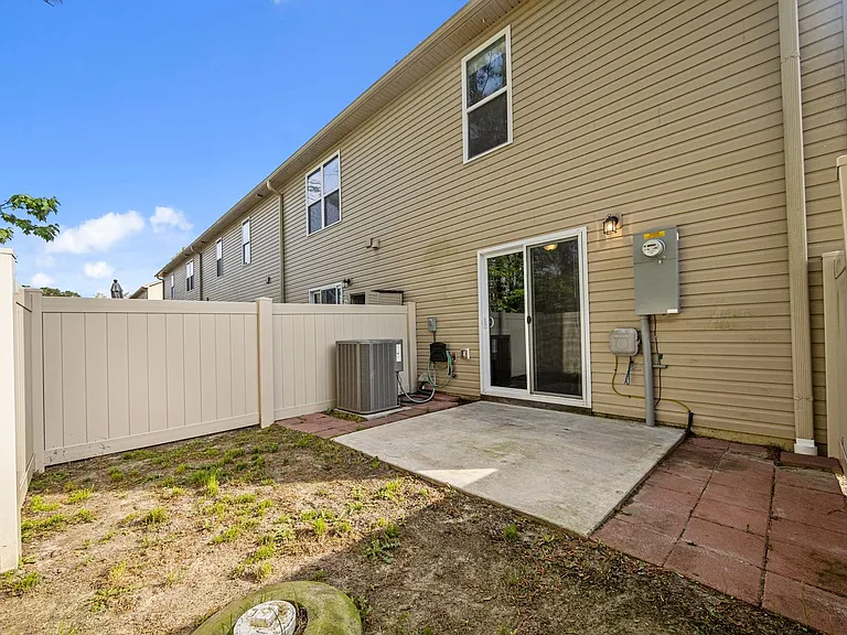 401 Sullivan Loop Rd — Photo 18