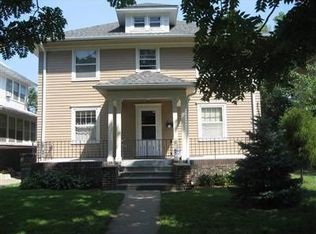 125 S 38th Ave, Omaha, NE 68131