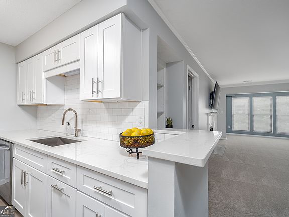 4th image of 24209 Plantation Dr NE Unit 209