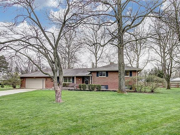 2nd image of 300 Heidi Ct