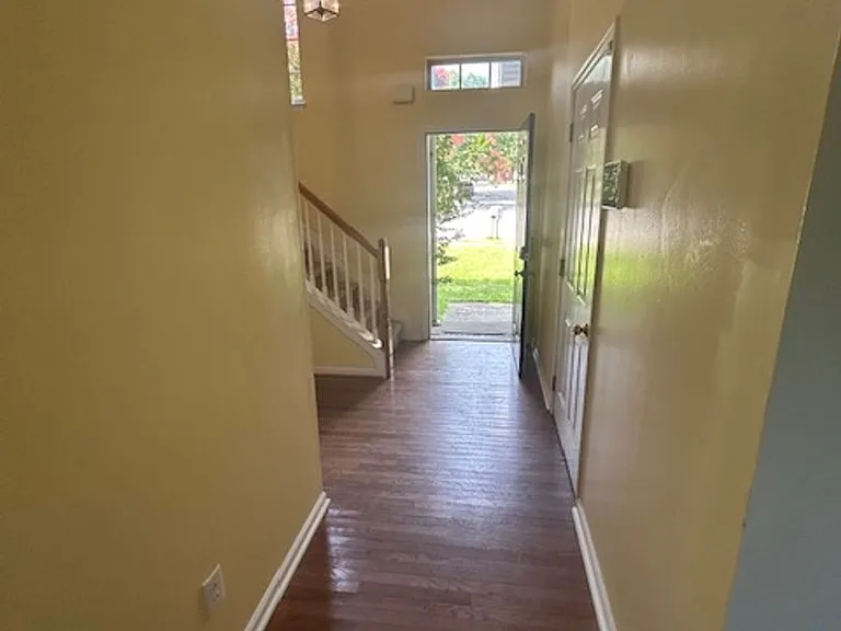 2709 Michelle Park — Photo 9