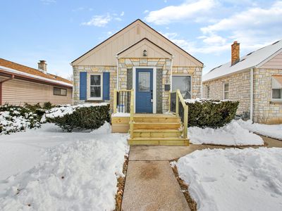 3908 S 2nd St, Milwaukee, WI, 53207