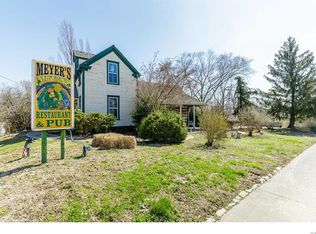 4960 Parker Rd, Florissant, MO 63033