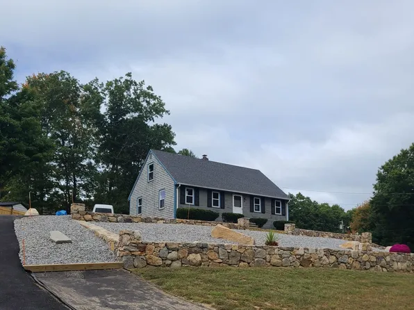 91 Colonial Rd, Burrillville, RI 02830