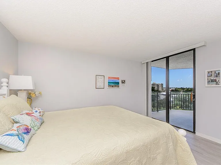 690 Island Way #507 — Photo 25