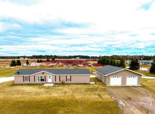 2140 Meridian Rd, Cheboygan, MI 49721