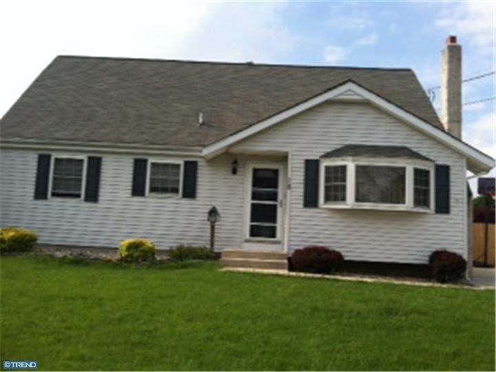 1st image of 18 Barclay Dr