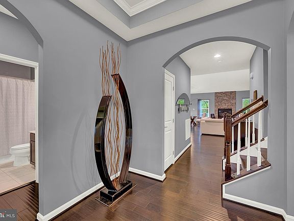 4th image of 130 Atlantis Ln