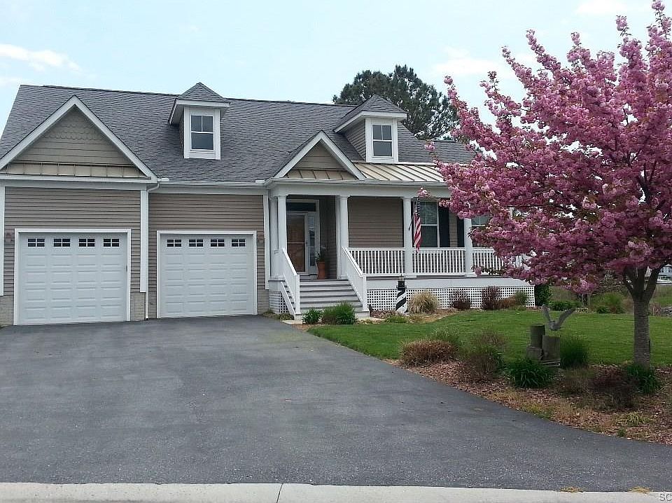 1st image of 37344 Hidden Bay Dr