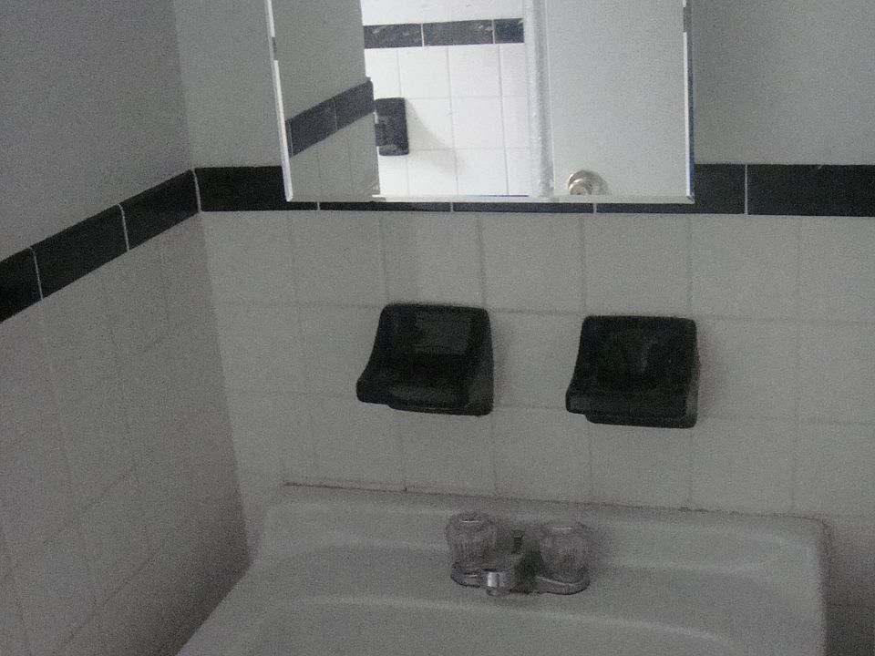1st image of 28 Bedford Park Blvd E APT C10