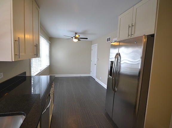 4th image of 3857 N Newcastle Ave
