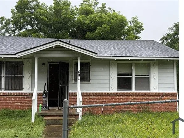 601 Crawford Ln, Mobile, AL 36617