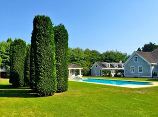 (Undisclosed Address), Southampton, NY 11968