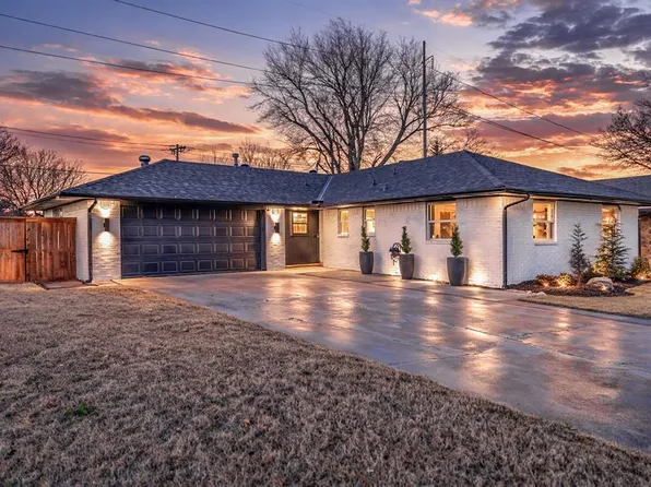 201 S Elwood Dr, Edmond, OK 73013