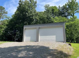 44 Cumberland Dr, Cadiz, KY 42211