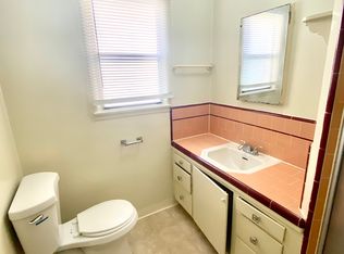 11019 Hartsook St, North Hollywood, CA 91601