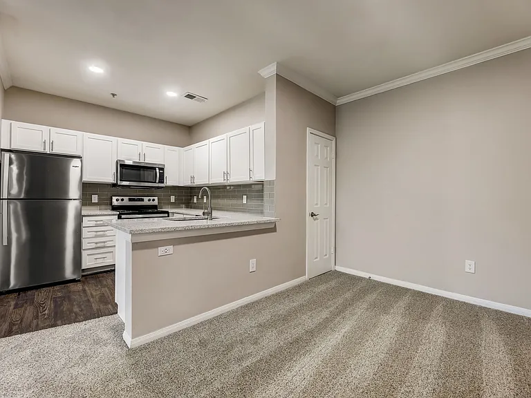 Ventana Oaks Apartments — Photo 48