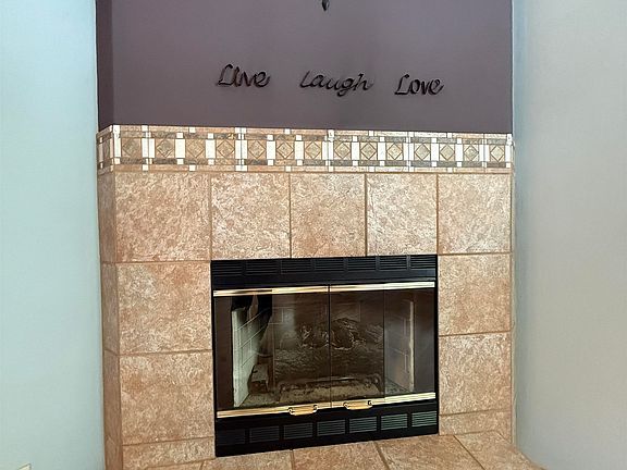 4th image of 4454 Woodgate Dr