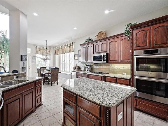 3rd image of 4186 Peace Dr