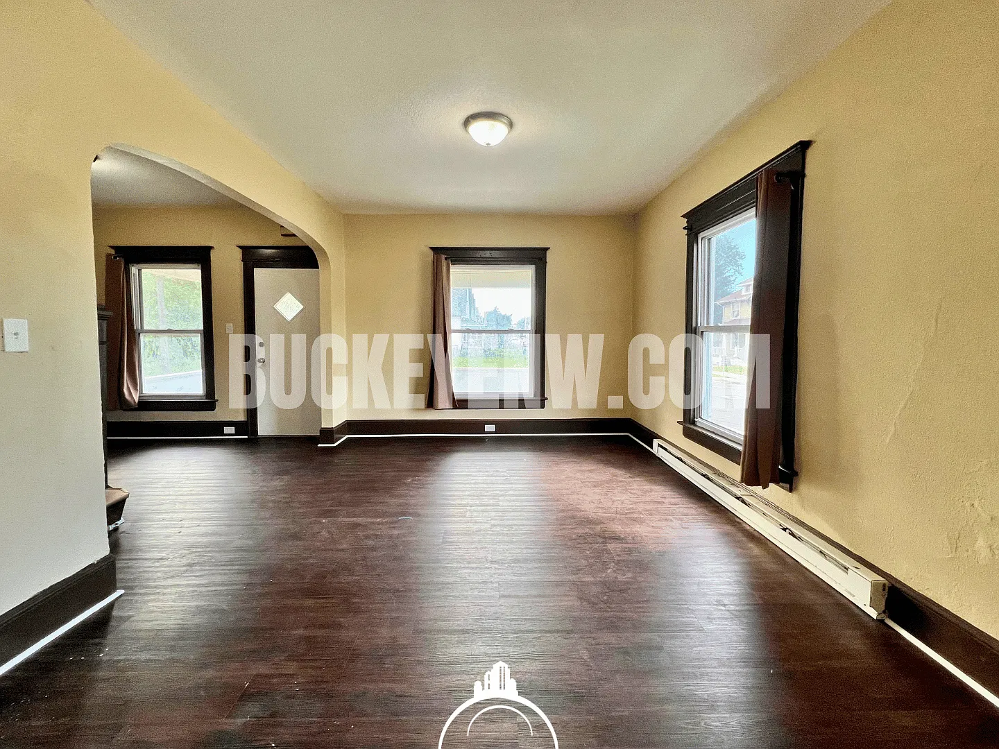 3 Bedroom House — Photo 3