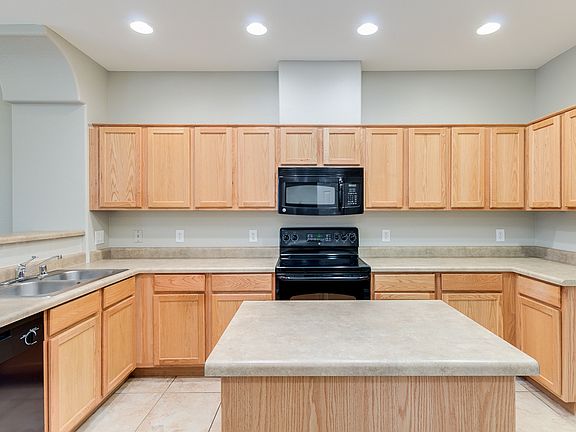 2nd image of 42424 N Gavilan Peak Pkwy Unit 33102