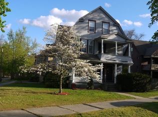 127-129 Pineywoods Ave, Springfield, MA 01108