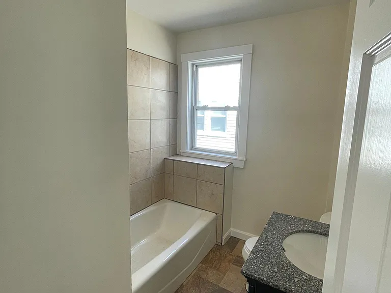 63 Lawn Ave — Photo 5