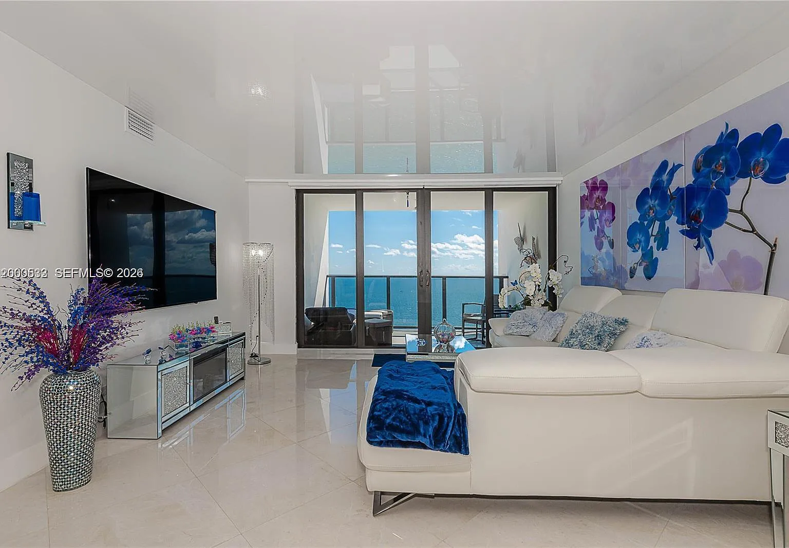 Catania Condo — Photo 2