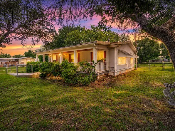 3007 Tanglewood Dr, Granbury, TX 76048