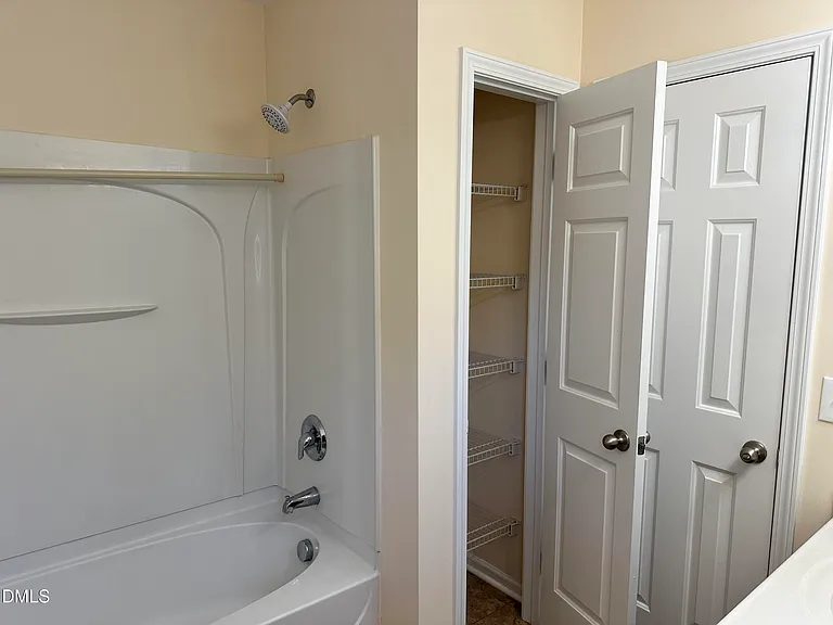 7852 Averette Field Dr — Photo 24