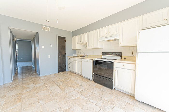 1st image of 10342 Parkman Dr APT C