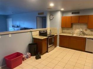 3401 W Country Gables Dr, Phoenix, AZ 85053