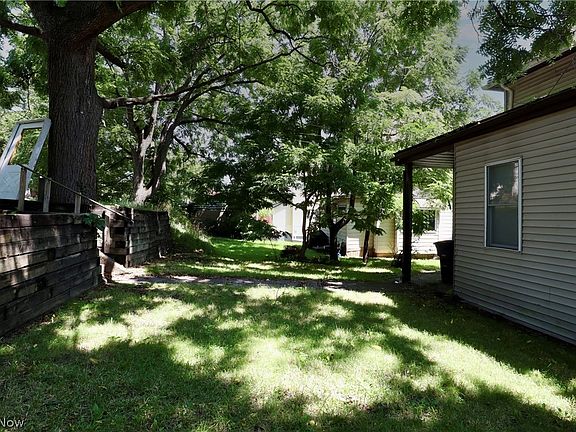 5th image of 835 Kenmore Blvd