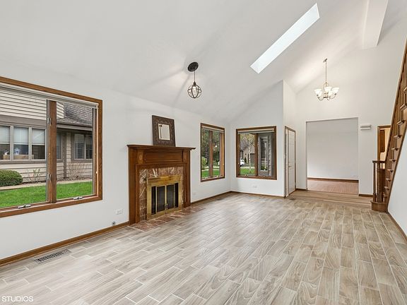 2nd image of 1904 Forest Creek Ln