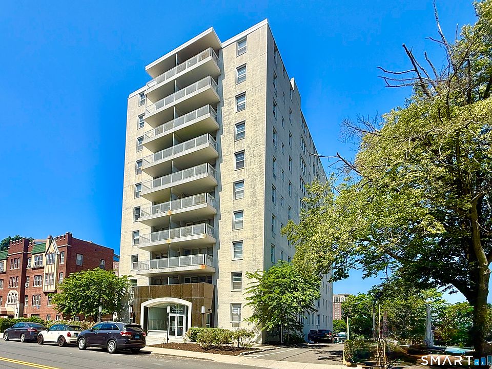 1st image of 30 Glenbrook Road #6C