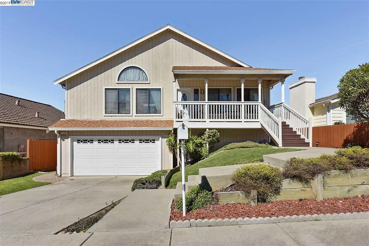 3218 Jamie Way photo 1