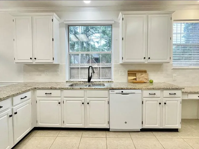 8 Greentwig Pl — Photo 11
