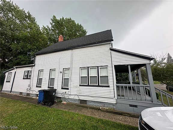 2nd image of 875 E 154th St