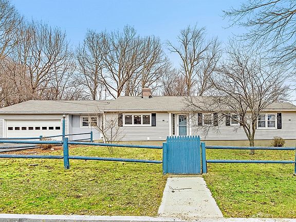 3rd image of 21 Trinity Ave