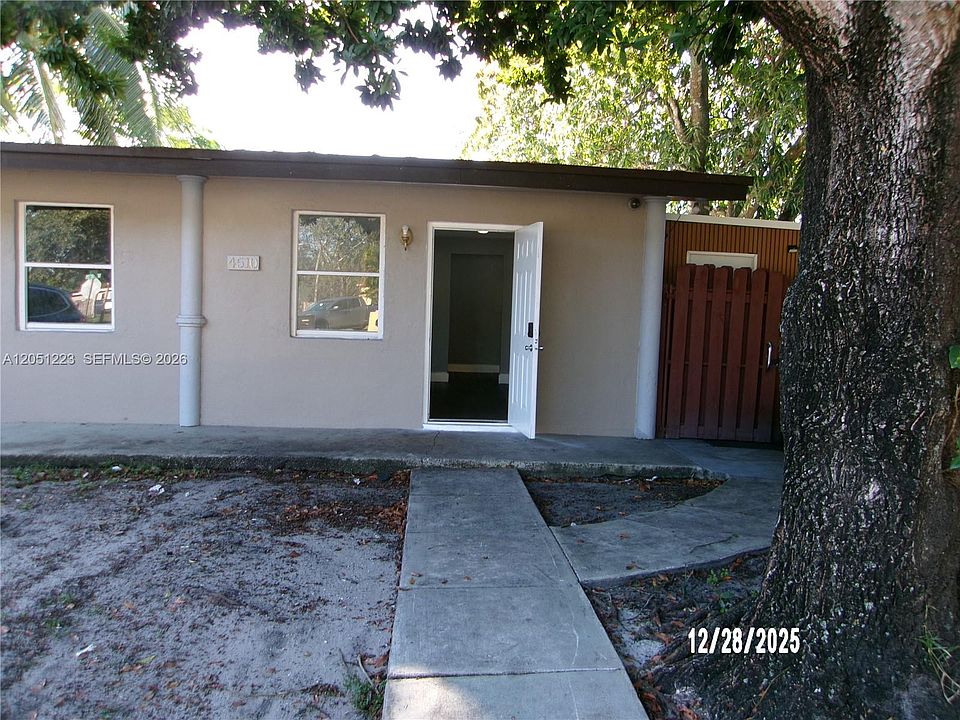 1st image of 4510 SW 38th St #3