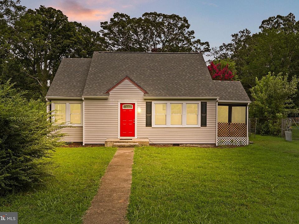 1st image of 6 Randolph Rd