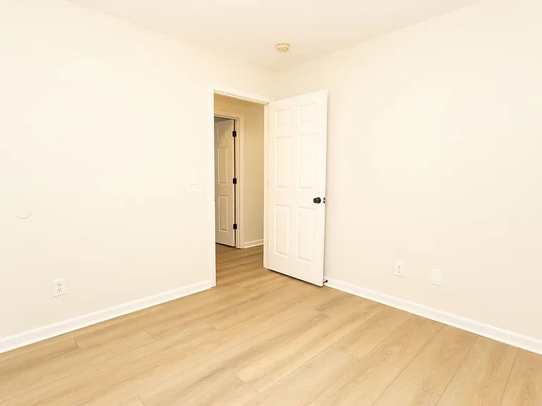 2517 Chamberlain Ave — Photo 16