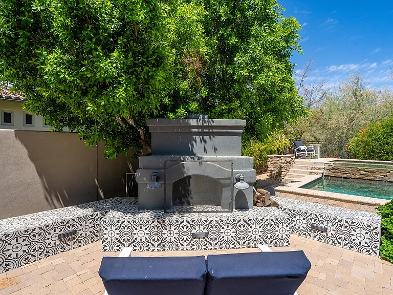 8280 E Tailfeather Dr — Photo 10