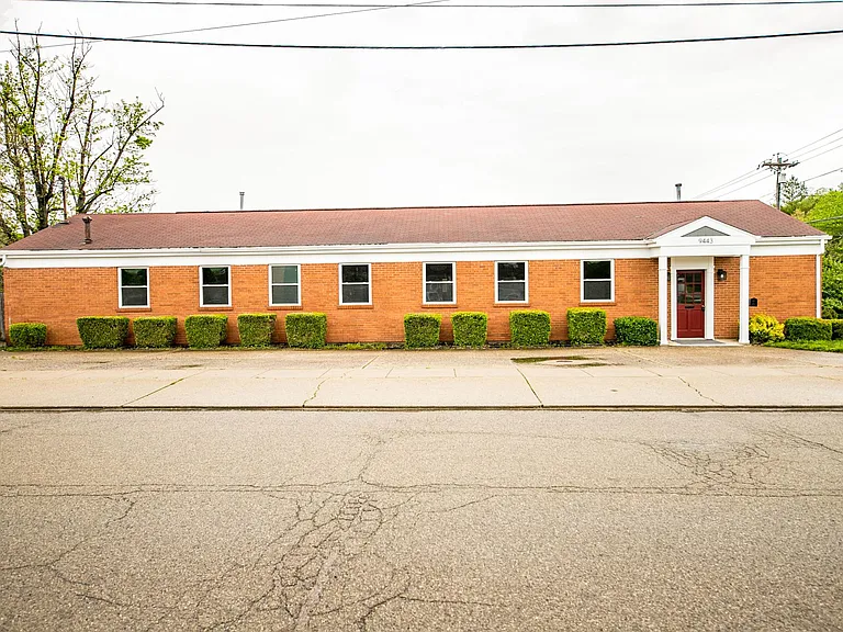 9443 Reading Rd — Photo 10