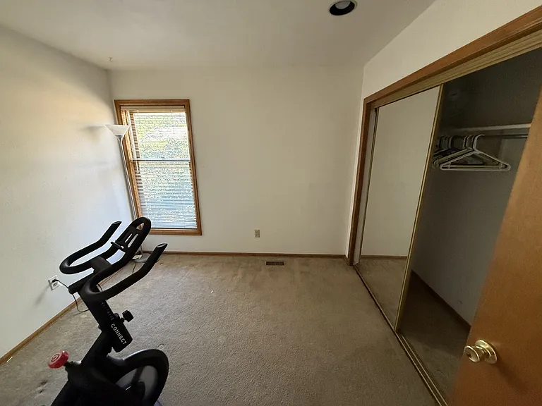 1063 Love Ct #A — Photo 8