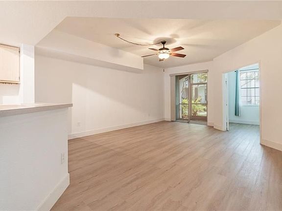 4th image of 761 SW 148th Ave APT 908