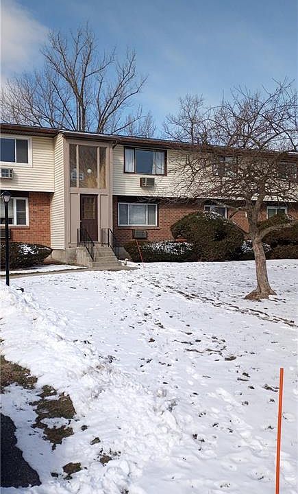 1st image of 904 Parr Meadow Dr
